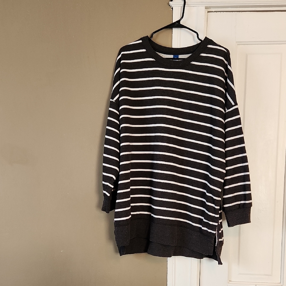 Old Navy Gray and White Striped Sweater